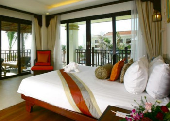 Ravindra Beach Resort & Spa Hotel Rooms